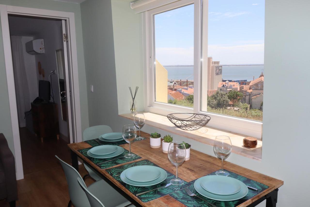 Lisbon, T2 Renewed Duplex With River View, Beato, Lisboa Extérieur photo