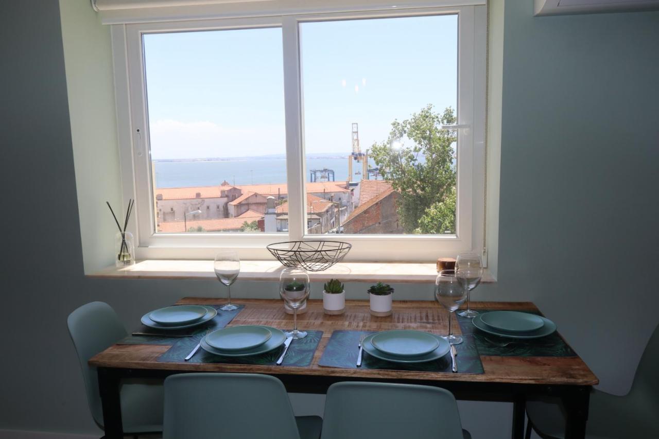 Lisbon, T2 Renewed Duplex With River View, Beato, Lisboa Extérieur photo