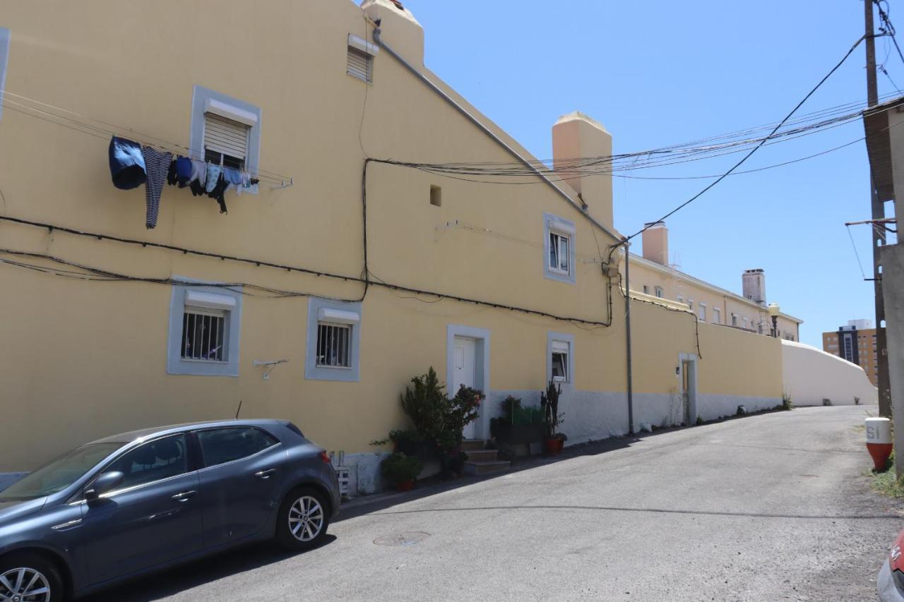Lisbon, T2 Renewed Duplex With River View, Beato, Lisboa Extérieur photo